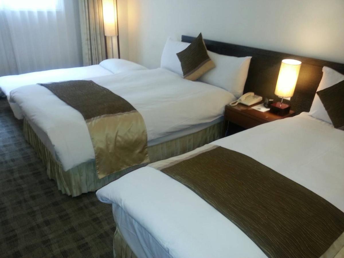 กาล่า โฮเต็ล Hotel ไทเป ภายนอก รูปภาพ